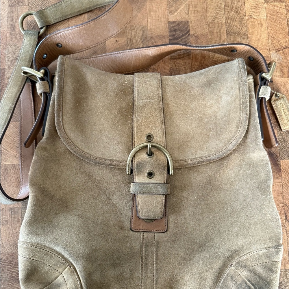 Coach Signature Crossbody Suede bag